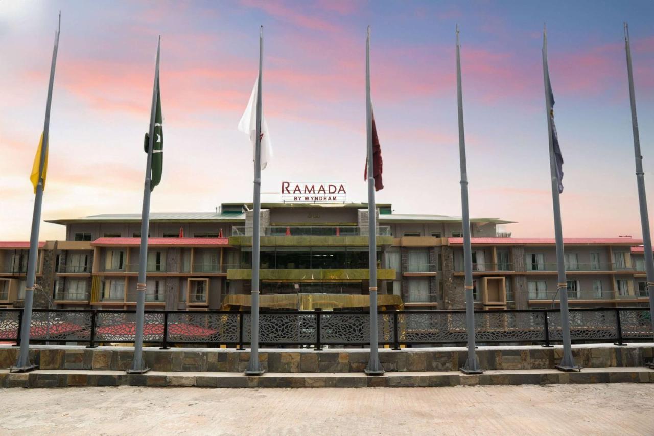 Ramada By Wyndham Murree Lower Topa Resort Exterior foto
