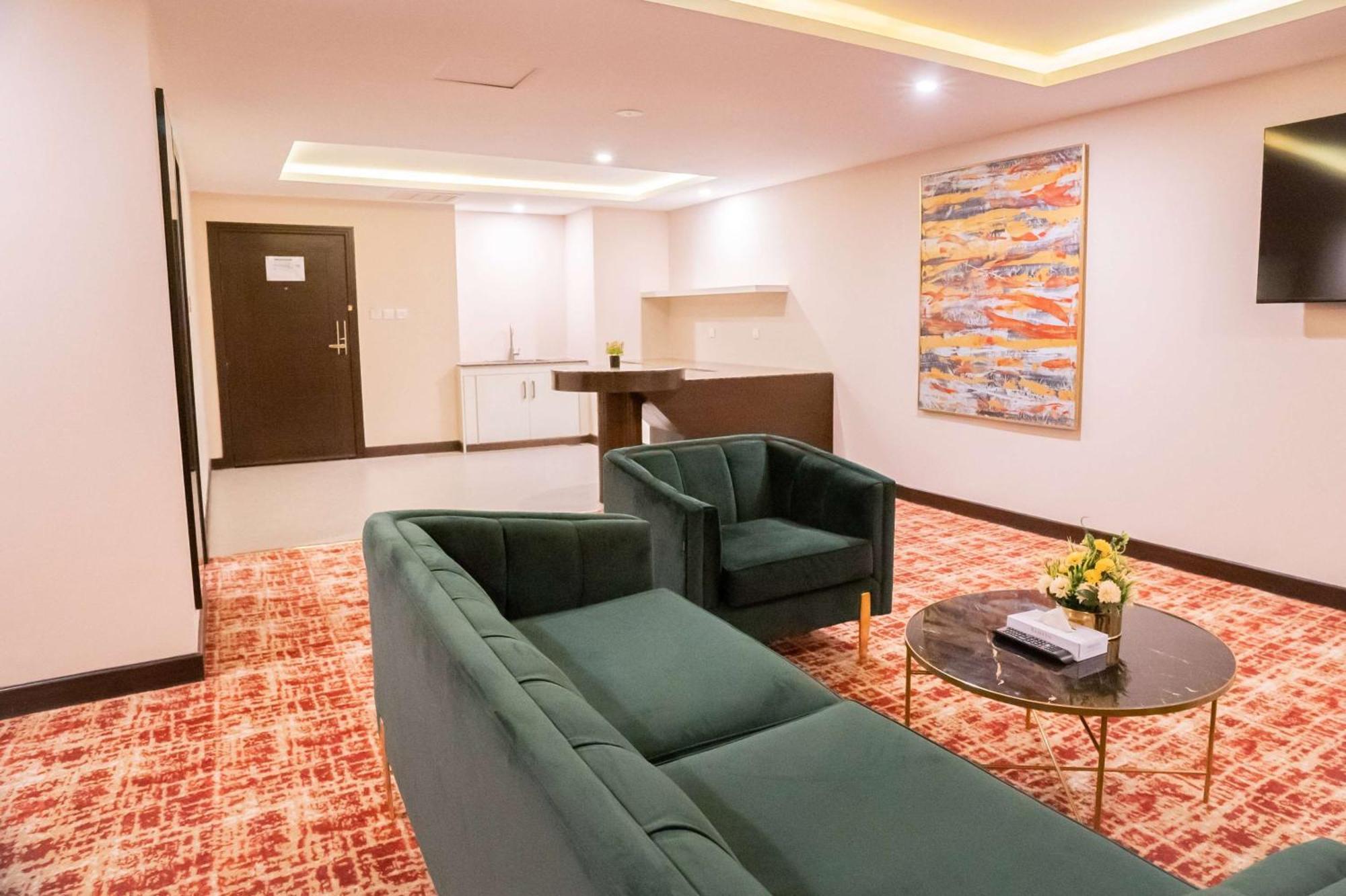 Ramada By Wyndham Murree Lower Topa Resort Exterior foto