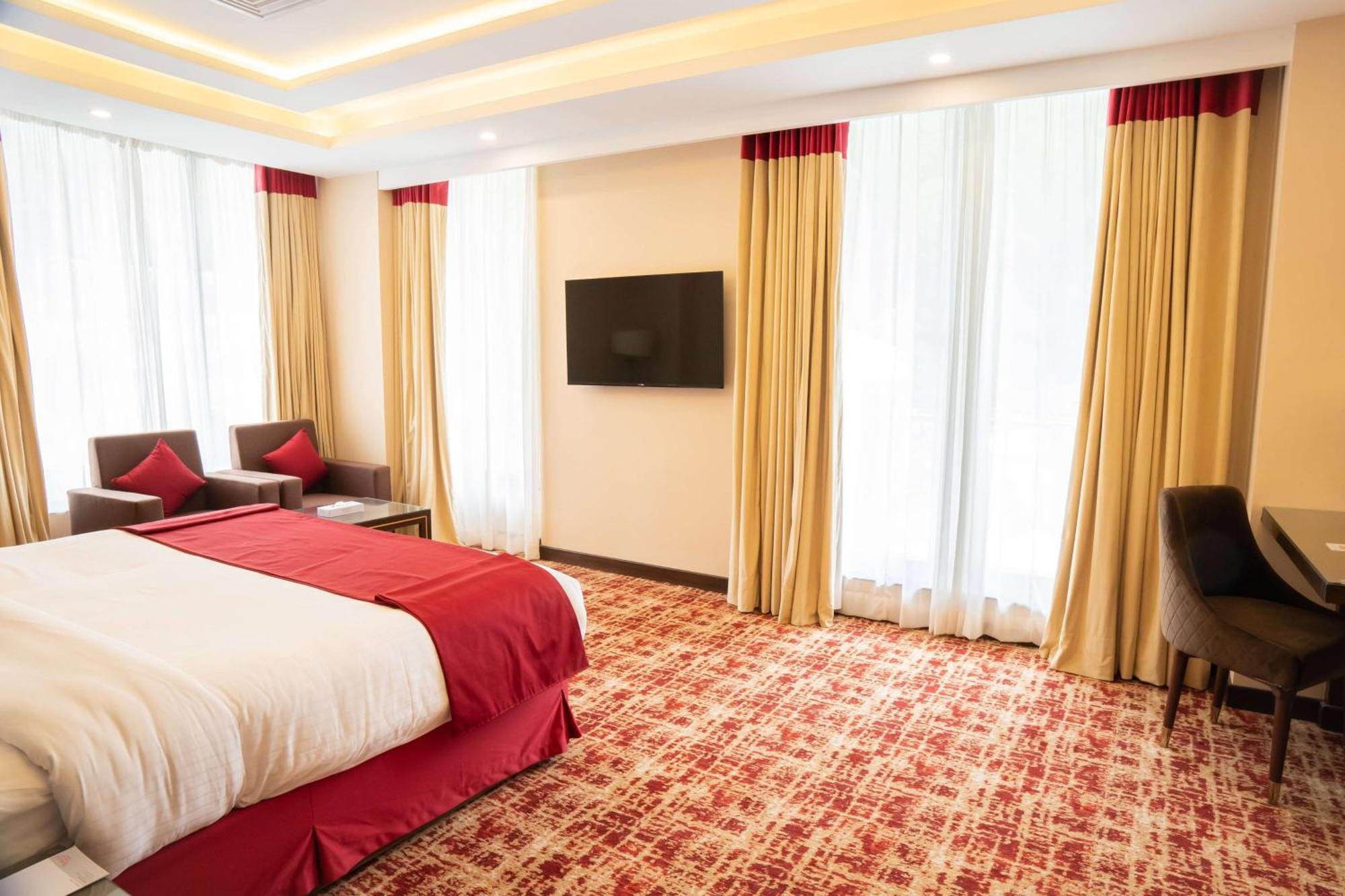Ramada By Wyndham Murree Lower Topa Resort Exterior foto
