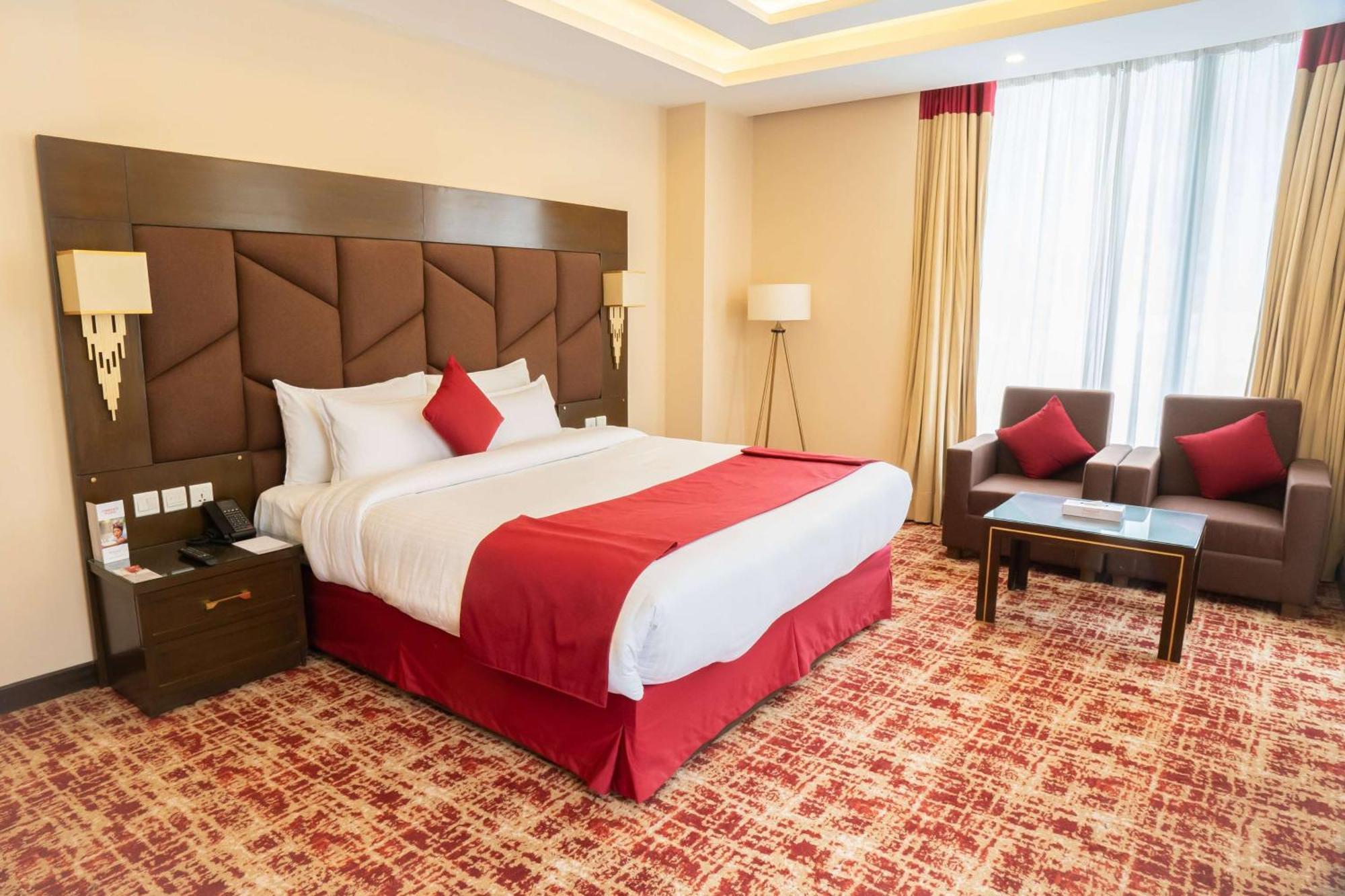 Ramada By Wyndham Murree Lower Topa Resort Exterior foto